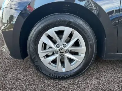 Photo 13 Skoda Fabia  1.0 TSI 95 ch EVO 2 BVM5