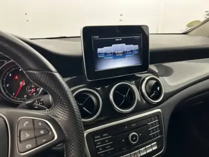 Photo 11 Mercedes CLA  200 d 7G-DCT