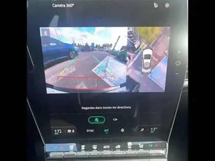 Photo 31 Renault Megane  E-Tech EV60 220 ch optimum charge