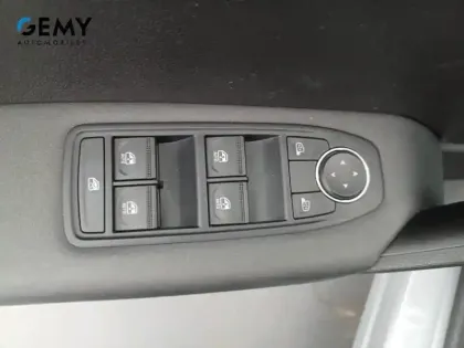 Photo 38 Renault Captur  TCe 90