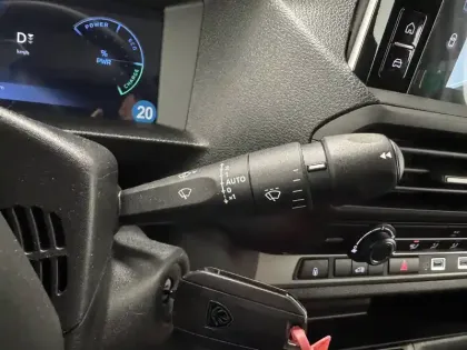 Photo 31 Peugeot Expert E- FGN M ELECTRIQUE 100KWH (136CH) BATTERIE 75 KWH