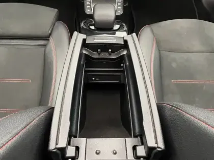 Photo 27 Mercedes Classe A  250 e 8G-DCT