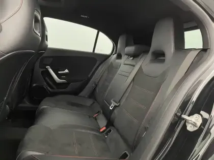 Photo 15 Mercedes Classe A  250 e 8G-DCT