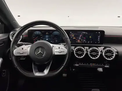 Photo 21 Mercedes Classe A  250 e 8G-DCT