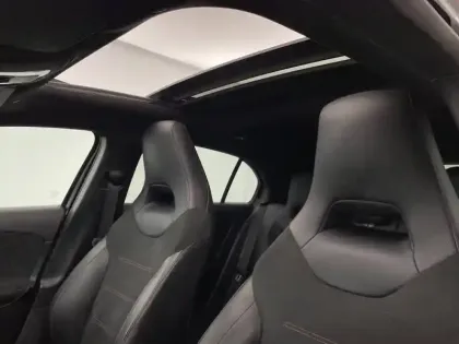 Photo 23 Mercedes Classe A  250 e 8G-DCT