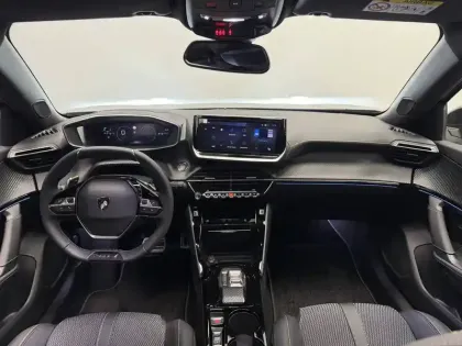 Photo 46 Peugeot 2008  Hybrid 145 e-DCS6