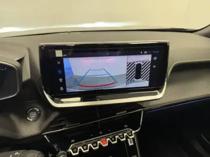 Photo 48 Peugeot 2008  Hybrid 145 e-DCS6