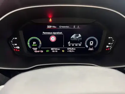 Photo 87 Audi Q3  45 TFSIe 245 ch S tronic 6