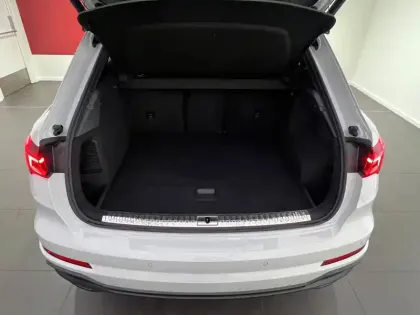 Photo 67 Audi Q3  45 TFSIe 245 ch S tronic 6