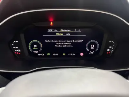 Photo 99 Audi Q3  45 TFSIe 245 ch S tronic 6