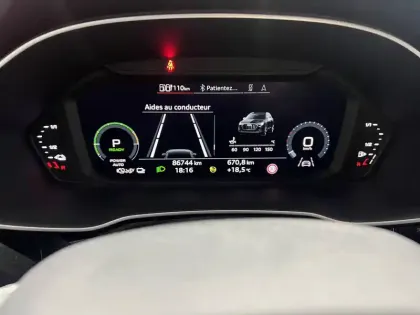 Photo 86 Audi Q3  45 TFSIe 245 ch S tronic 6