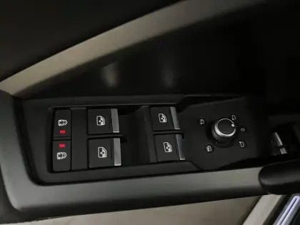 Photo 71 Audi Q3  45 TFSIe 245 ch S tronic 6