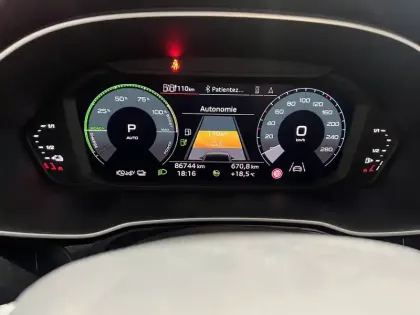 Photo 105 Audi Q3  45 TFSIe 245 ch S tronic 6