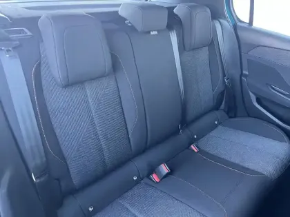 Photo 41 Peugeot 308  Hybrid 145 e-DCS6