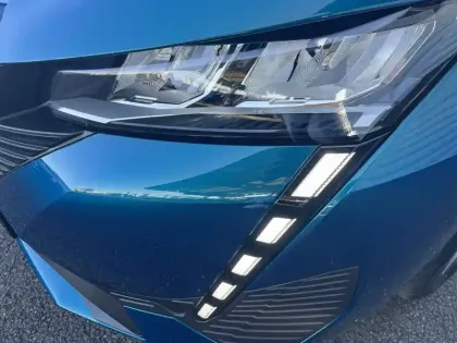 Photo 43 Peugeot 308  Hybrid 145 e-DCS6