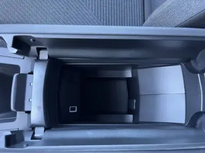 Photo 54 Peugeot 308  Hybrid 145 e-DCS6