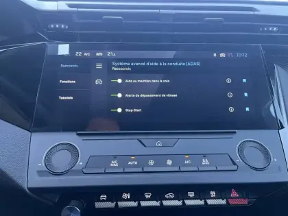 Photo 52 Peugeot 308  Hybrid 145 e-DCS6