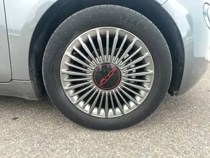 Photo 53 Fiat 500  e 95 ch