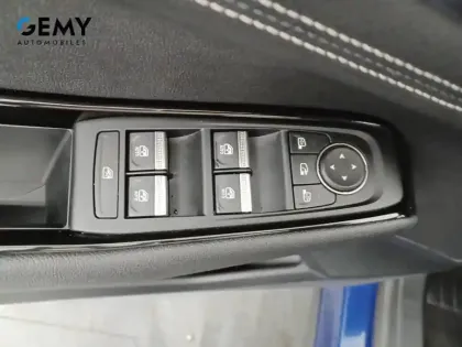 Photo 32 Renault Austral  E-Tech full hybrid 200 GSR2