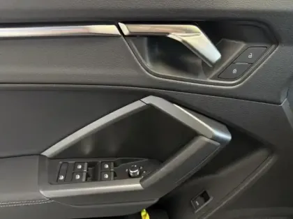 Photo 7 Audi Q3  Sportback 35 TFSI 150 ch S tronic 7