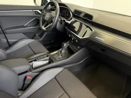 Photo 17 Audi Q3  Sportback 35 TFSI 150 ch S tronic 7