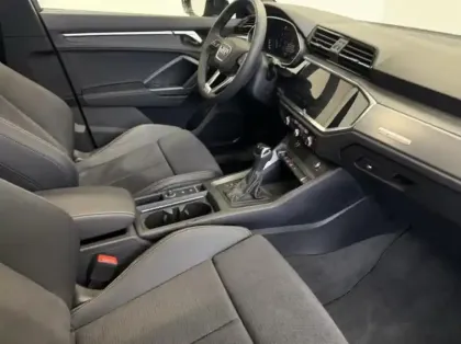 Photo 10 Audi Q3  Sportback 35 TDI 150 ch S tronic 7