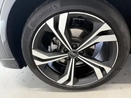 Photo 7 Audi Q3  Sportback 35 TDI 150 ch S tronic 7