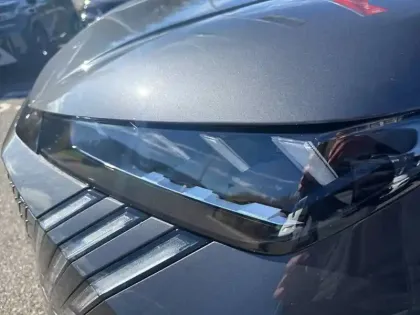 Photo 69 Peugeot 3008  Hybrid 145 e-DCS6