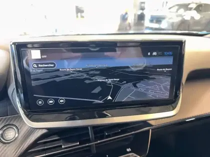 Photo 56 Peugeot 2008  Hybrid 145 e-DCS6