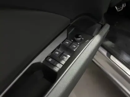 Photo 90 Audi Q4  e-tron Sportback 45 285 ch 82 kWh