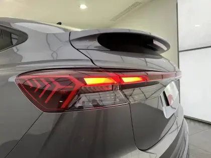 Photo 83 Audi Q4  e-tron Sportback 45 285 ch 82 kWh