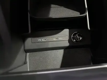 Photo 75 Audi Q4  e-tron Sportback 45 285 ch 82 kWh