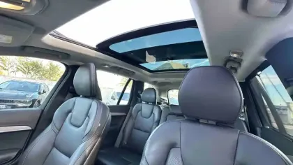 Photo 34 Volvo Xc90  T8 AWD Hybride Rechargeable 310+145 ch Geartronic 8 7pl