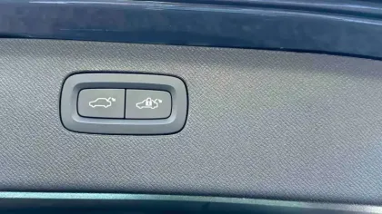 Photo 5 Volvo Xc90  T8 AWD Hybride Rechargeable 310+145 ch Geartronic 8 7pl