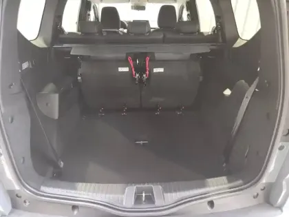 Photo 10 Dacia Jogger  Hybrid 140 7 places GSR2