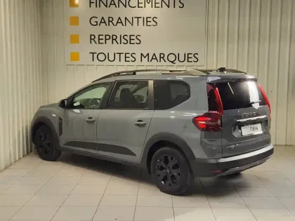 Photo 1 Dacia Jogger  Hybrid 140 7 places GSR2