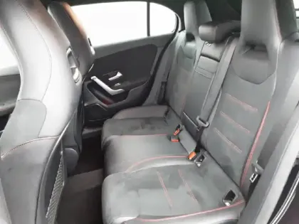 Photo 38 Mercedes Classe A  200 d 8G-DCT