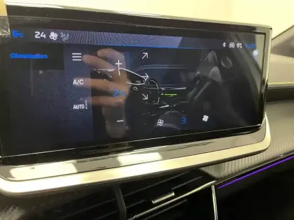 Photo 29 Peugeot 208  Hybrid 110 e-DCS6