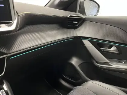 Photo 81 Peugeot 208  Hybrid 110 e-DCS6