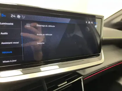 Photo 39 Peugeot 208  Hybrid 110 e-DCS6