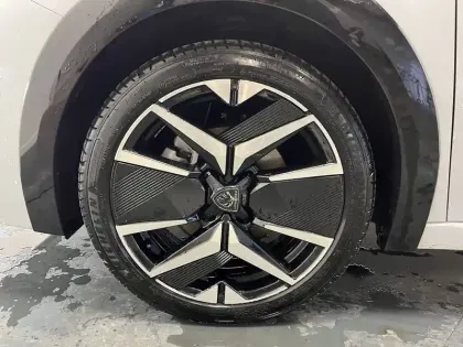 Photo 55 Peugeot 208  Hybrid 110 e-DCS6