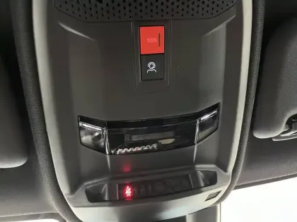 Photo 87 Peugeot 208  Hybrid 110 e-DCS6