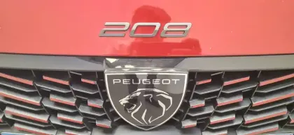Photo 63 Peugeot 208  Hybrid 110 e-DCS6