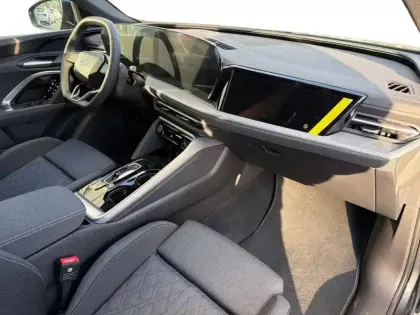 Photo 30 Audi Q5  Sportback e-hybrid 299 ch S tronic 7 Quattro