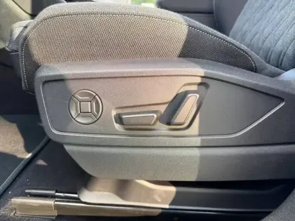 Photo 42 Audi Q5  Sportback e-hybrid 299 ch S tronic 7 Quattro