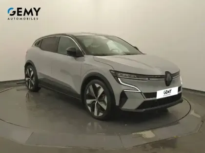 Photo 33 Renault Megane  E-Tech 220 ch autonomie confort AC22