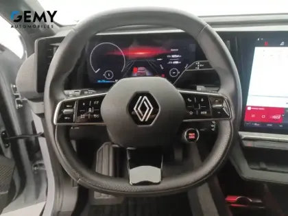 Photo 43 Renault Megane  E-Tech 220 ch autonomie confort AC22