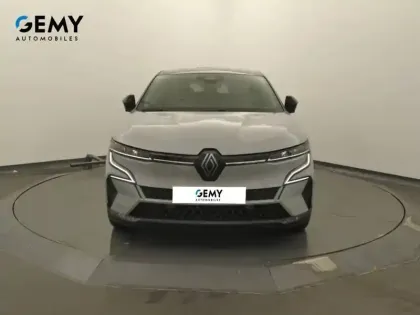 Photo 32 Renault Megane  E-Tech 220 ch autonomie confort AC22