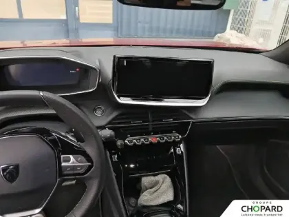 Photo 11 Peugeot 2008  Hybrid 145 e-DCS6