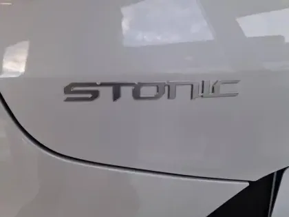 Photo 18 Kia Stonic  1.0 T-GDi 100 ch DCT7